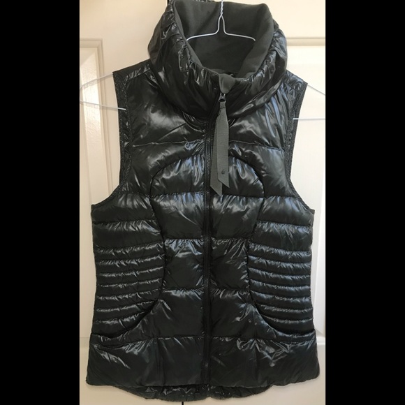 🍒LULULEMON sz 6 FLUFFIN AWESOME GOOSE DOWN VEST 800-Fill Power GATOR GREEN - Picture 2 of 6